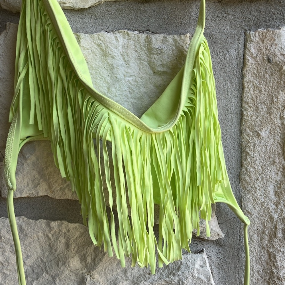 L⭐️Space triangle Fringe Bikini Top - Picture 6 of 6